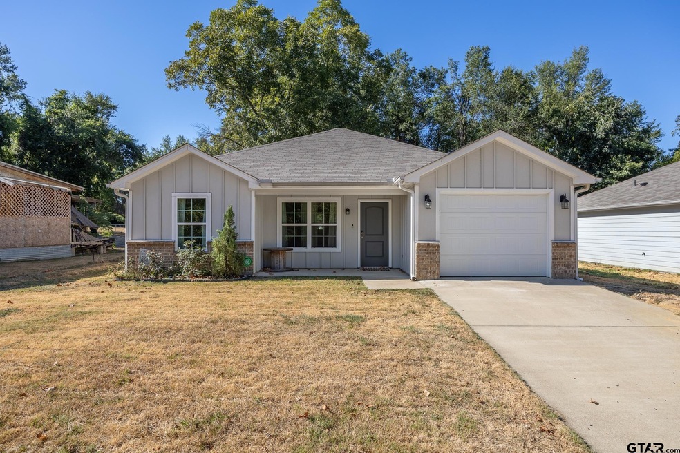 2214 2214 Walton, Tyler, TX 75701 - photo 1