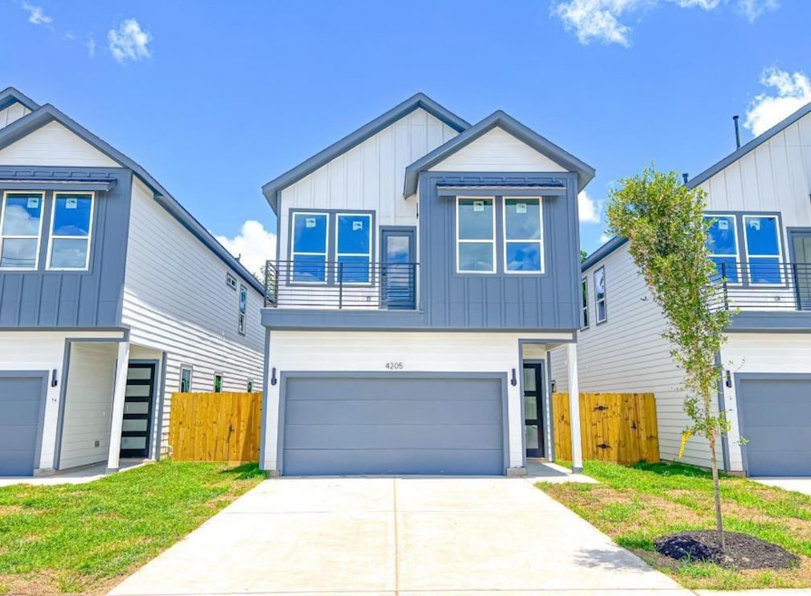 For Rent $2,700/month • Co-Listing Agent