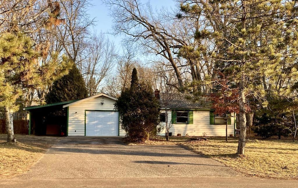 1667 County Road H2 E  