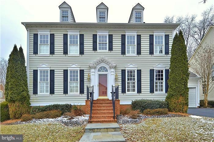 631 Pheasant St, Gaithersburg, MD 20878 - photo 1