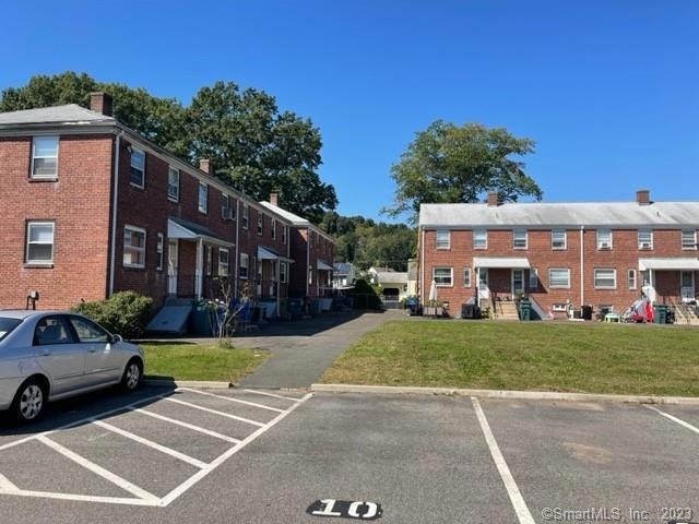 73 Franklin Rd unit 73, Hamden, CT 06517 - photo 1