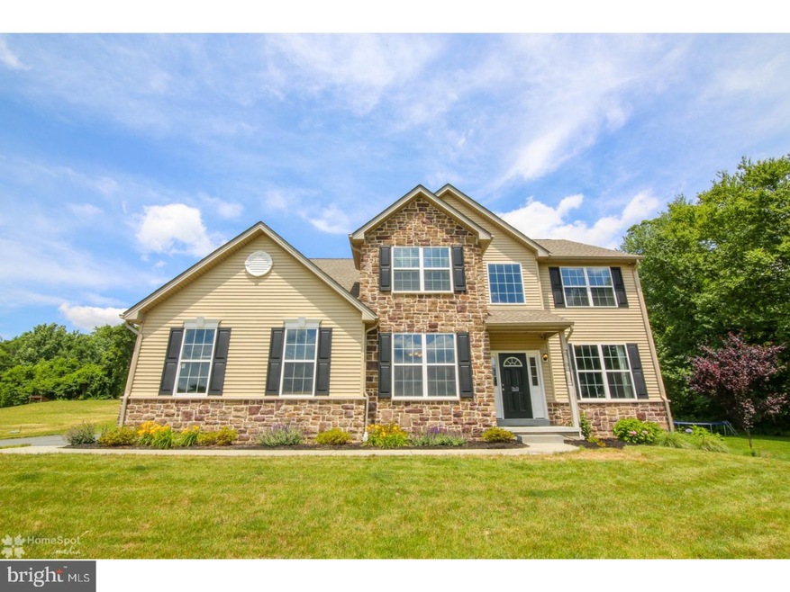 25 Jade Ln, Hereford, PA 18056 - photo 1