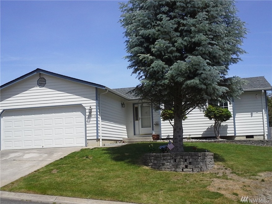 27315 Country Place NW, Stanwood, WA 98292 - photo 1