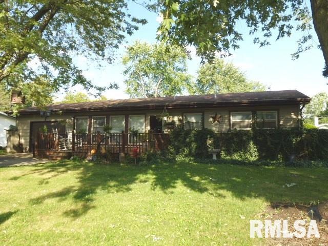 180 Southgate St, Lincoln, IL 62656 - photo 1