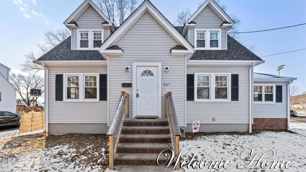 557 Washington St, Bound Brook, NJ 08805 - photo 1