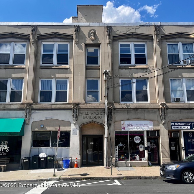 102 Delaware Ave, Olyphant, PA 18447 - photo 1