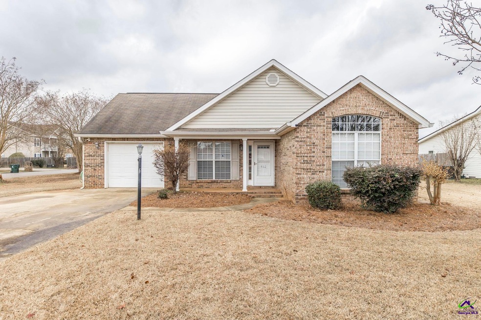 462 Falkirk Dr, Warner Robins, GA 31088 - photo 1