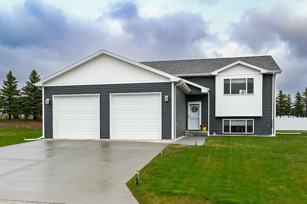 For Sale $399,000 • Co-Listing Agent