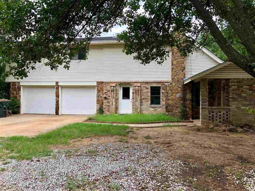 2104 N 5th St, Duncan, OK 73533 - photo 1
