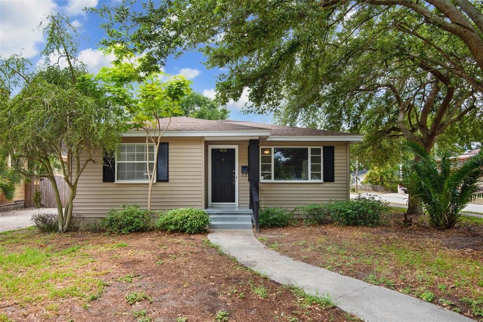 1032 14th St N, Saint Petersburg, FL 33705 - photo 1