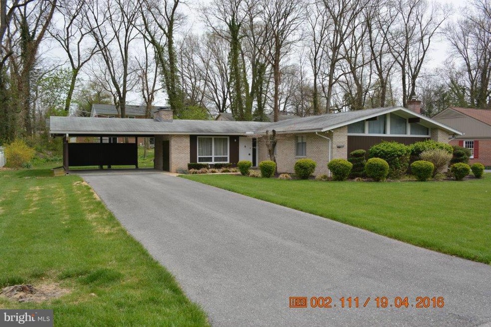 13011 Woodburn Dr, Hagerstown, MD 21742 - photo 1