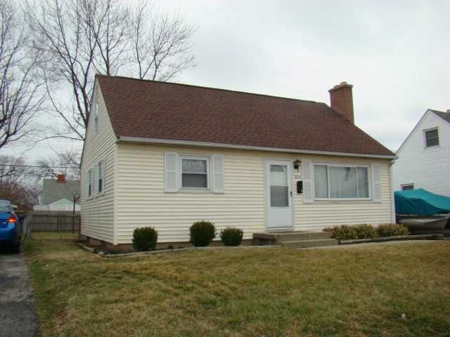 624 Raleigh Dr, Columbus, OH 43228 - photo 1