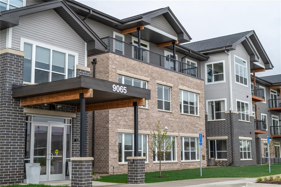 Aventura unit 312, West Des Moines, IA 50266 - photo 1