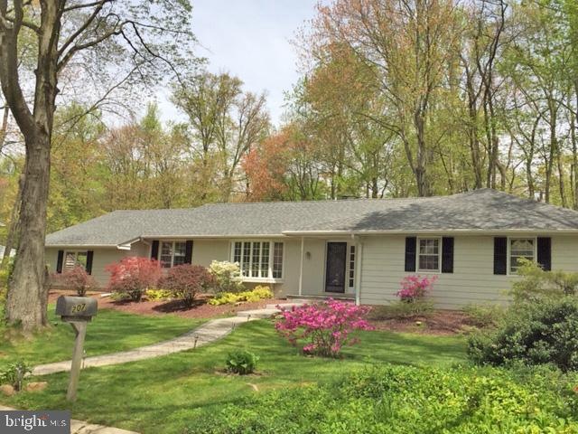 207 Hackney Cir, Wilmington, DE 19803 - photo 1