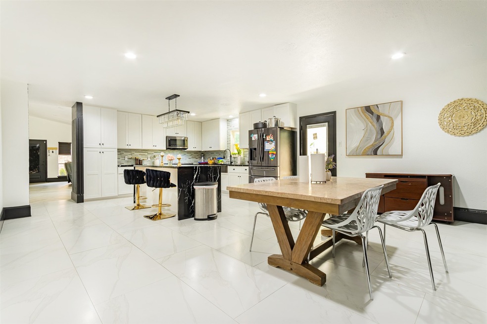 10523 Northview Dr, Houston, TX 77086 - photo 1