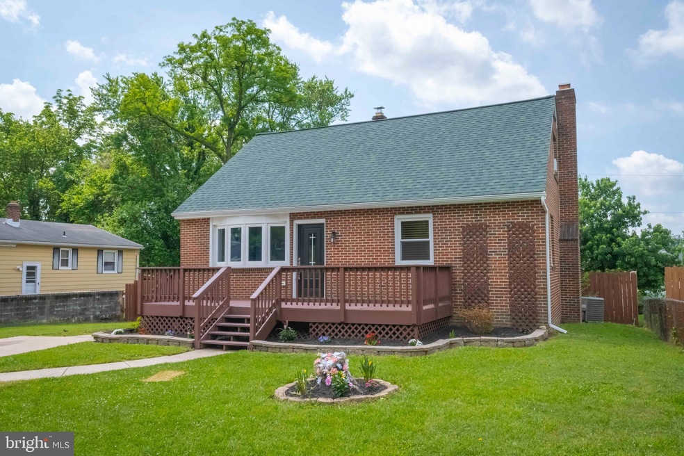 2917 Illinois Ave, Halethorpe, MD 21227 - photo 1