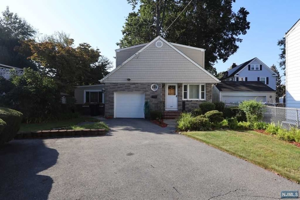 Sold $429,900 • Co-Listing Agent