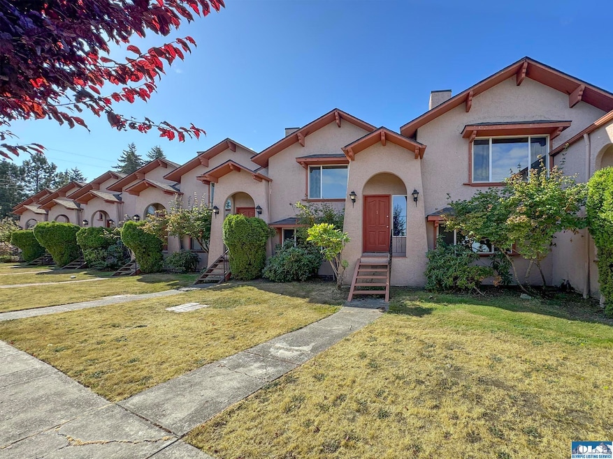 1212 Craig Ave unit 3, Port Angeles, WA 98362 - photo 1