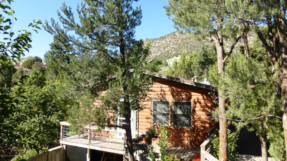 Exterior 16