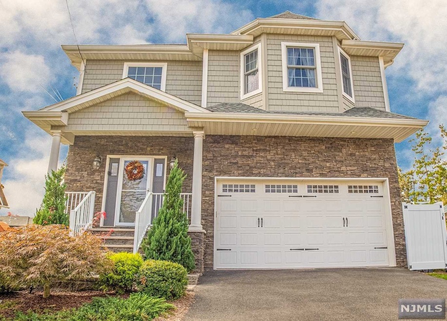 216 Central Ave, Hasbrouck Heights, NJ 07604 - photo 1