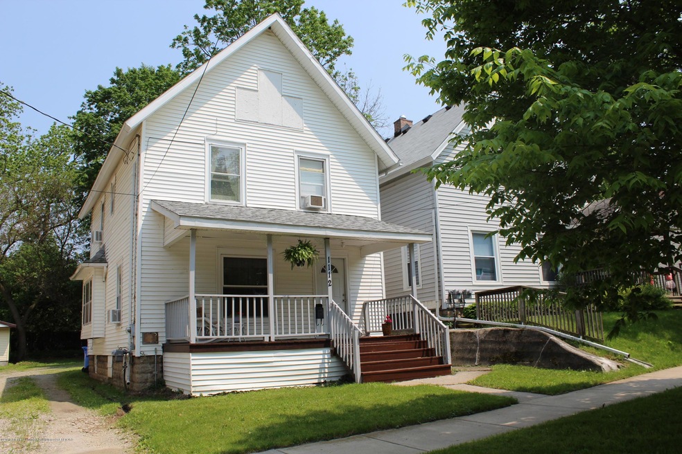 1112 N Walnut