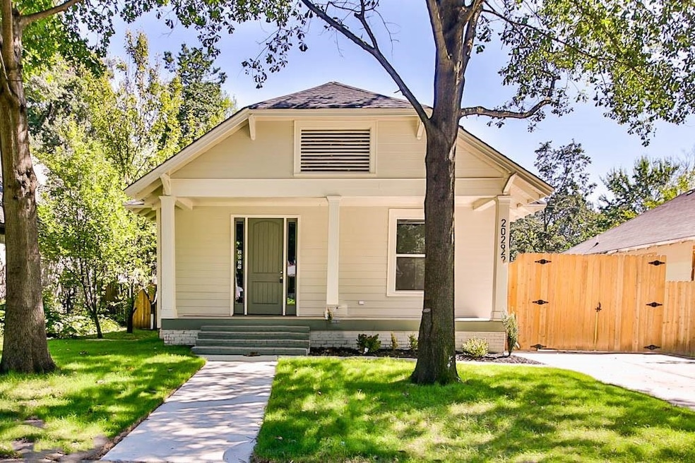 2029 Felix Ave, Memphis, TN 38104 - photo 1