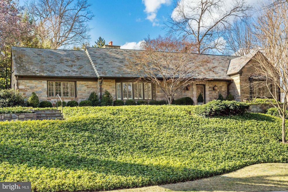 4995 Glenbrook Rd NW, Washington, DC 20016 - photo 1