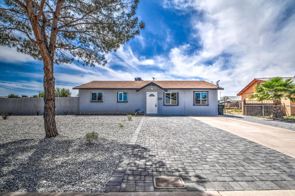 3802 N 80th Ave, Phoenix, AZ 85033 - photo 1