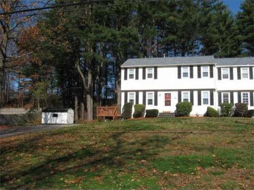 956 Merrimack Ave, Dracut, MA 01826 - photo 1