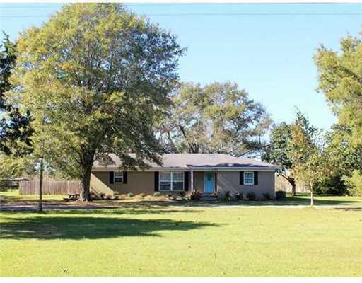 10209 Highway 613, Lucedale, MS 39452 - photo 1