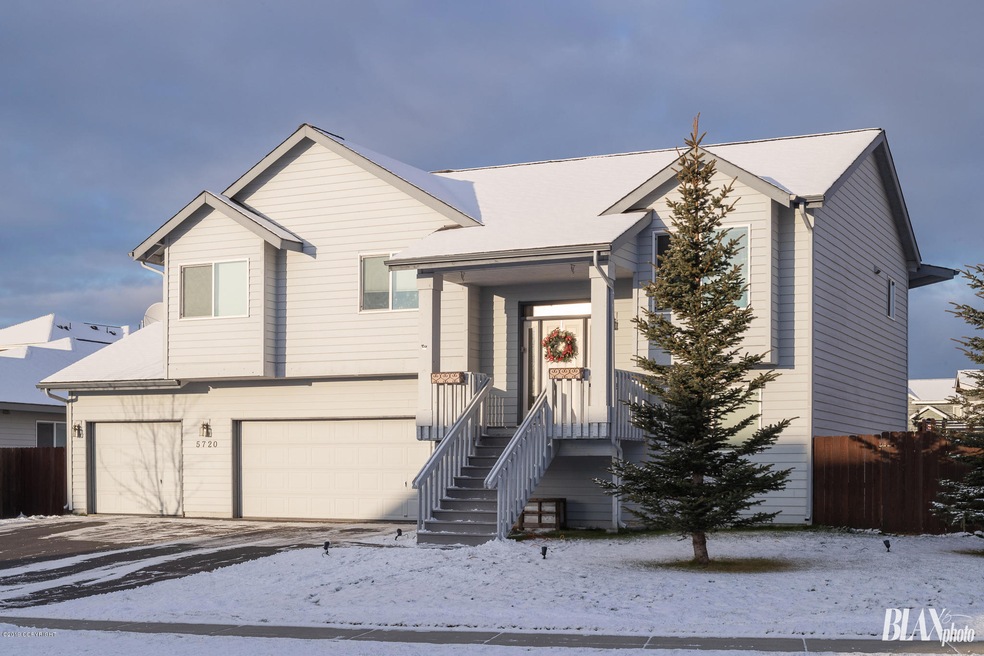 101_112519_realestate
