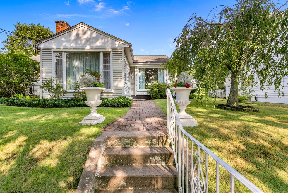 173 Kneeland Rd, New Haven, CT 06512 - photo 1