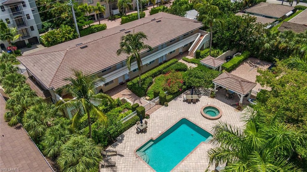 950 7th Ave S unit 16, Naples, FL 34102 - photo 1