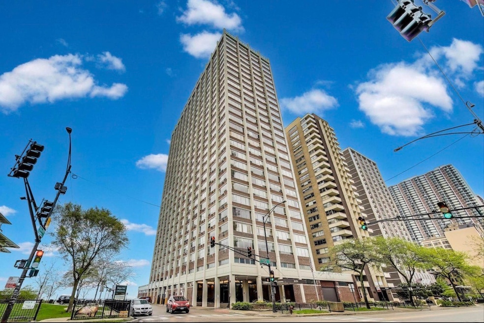 Granville Beach Condominiums unit 1508, Chicago, IL 60660 - photo 1
