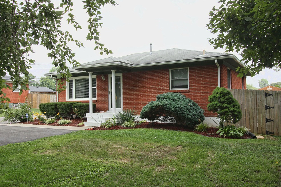 8409 Pennsylvania Run Rd, Louisville, KY 40228 - photo 1