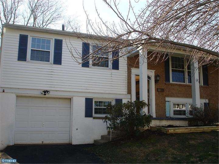 720 Elmtree Ln, Claymont, DE 19703 - photo 1