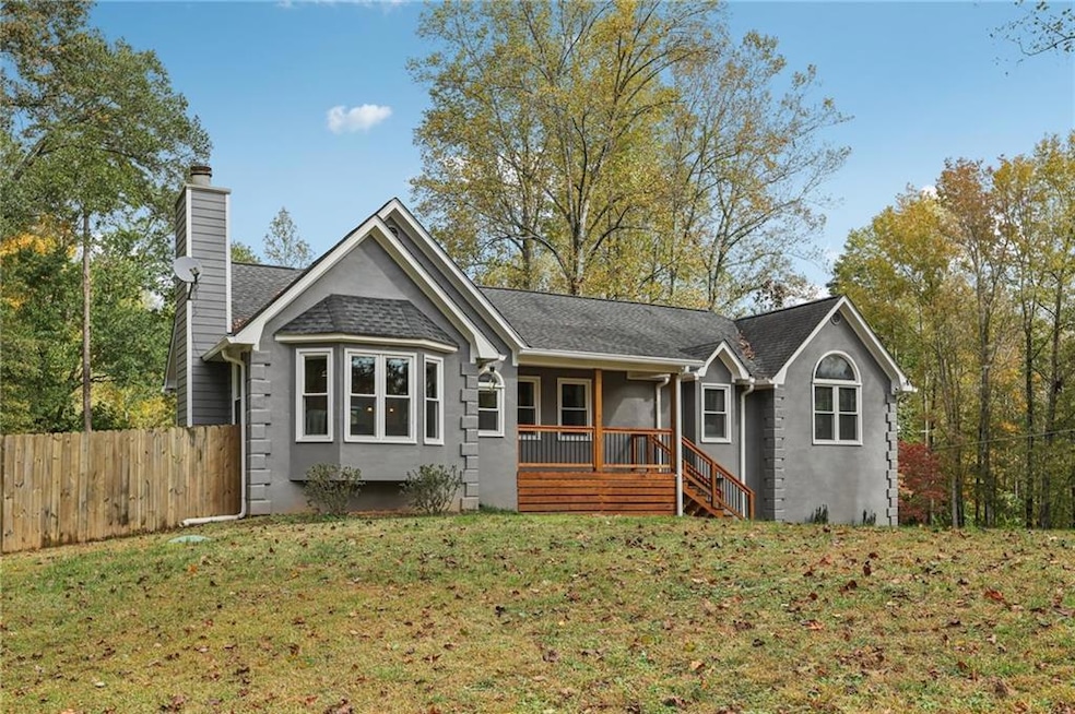 Peaceful cul-de-sac setting with mature trees and privacy