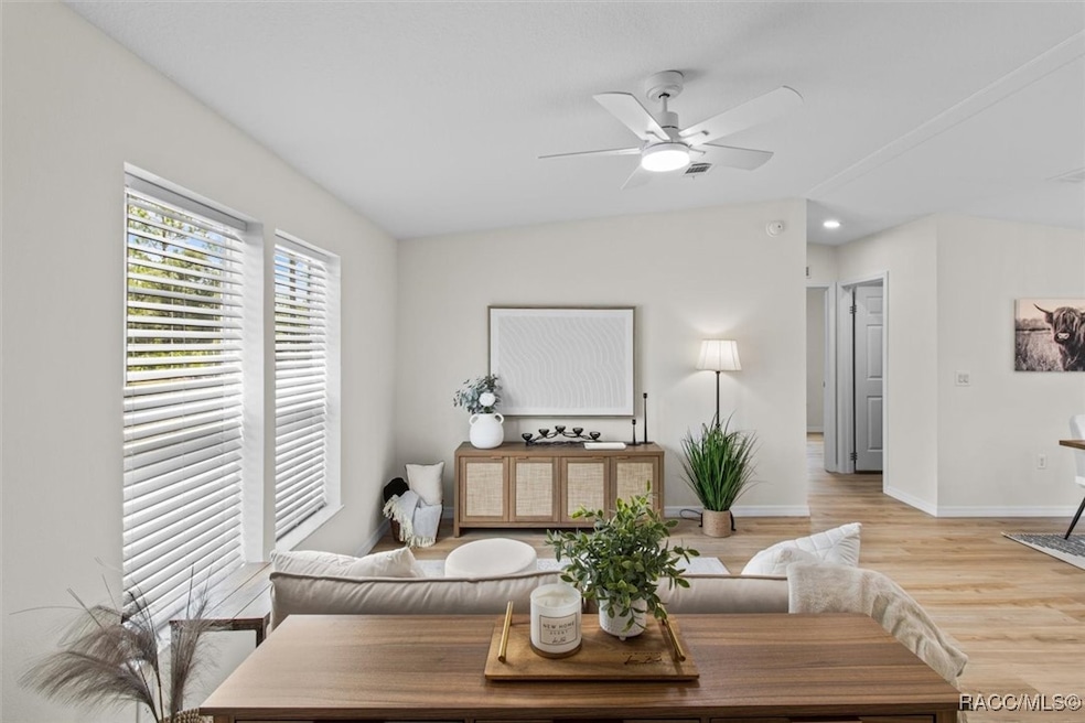 4319 N Elm Dr, Crystal River, FL 34428 - photo 1