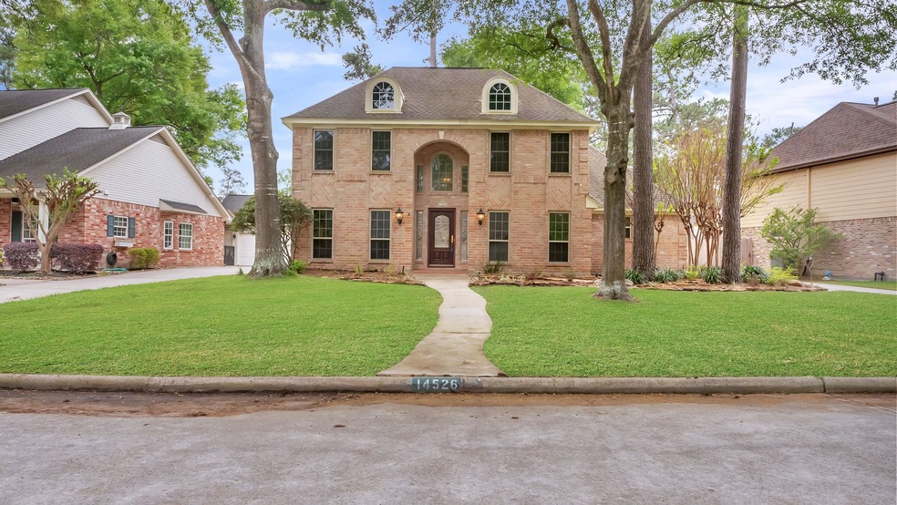 Welcome to 14526 Forest Lodge Dr!