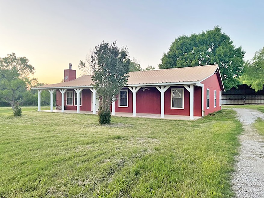 326 County Road 4228, Decatur, TX 76234 - photo 1