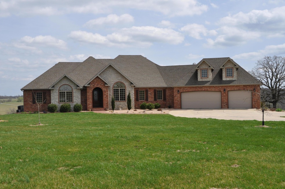 1640 S Ironstone Ln, Nixa, MO 65714 - photo 1