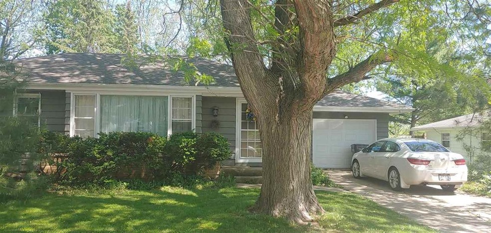 227 Church St, Brooklyn, WI 53521 - photo 1