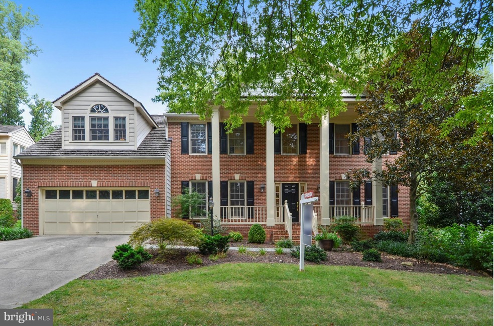 5623 Sugarbush Ln, Rockville, MD 20852 - photo 1