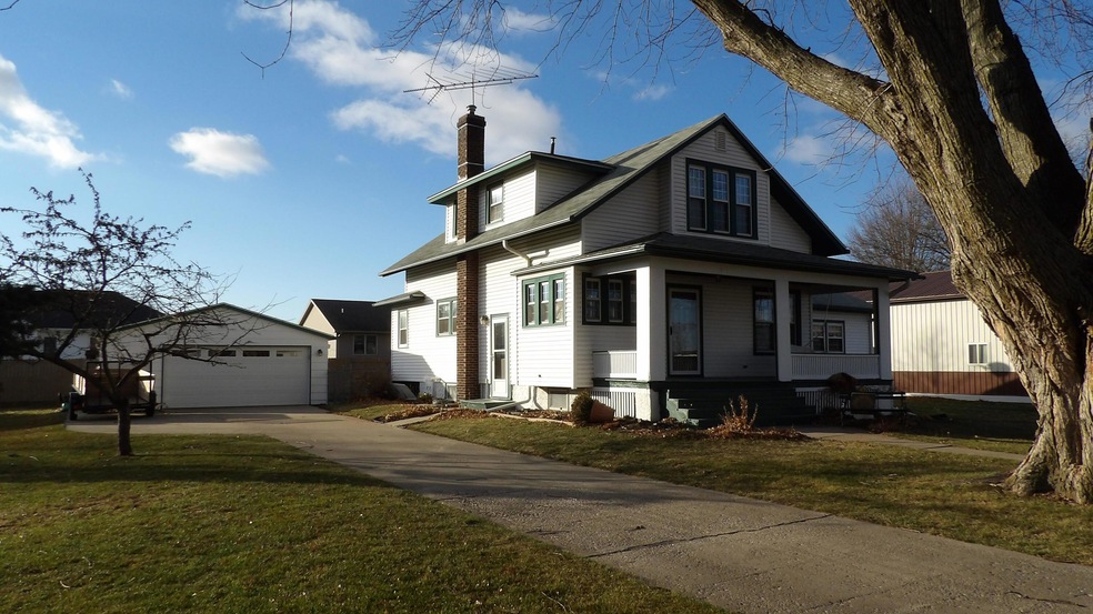 1902 1st St., Boone