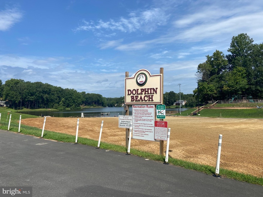 15076 Holleyside Dr, Dumfries, VA 22025 - photo 1