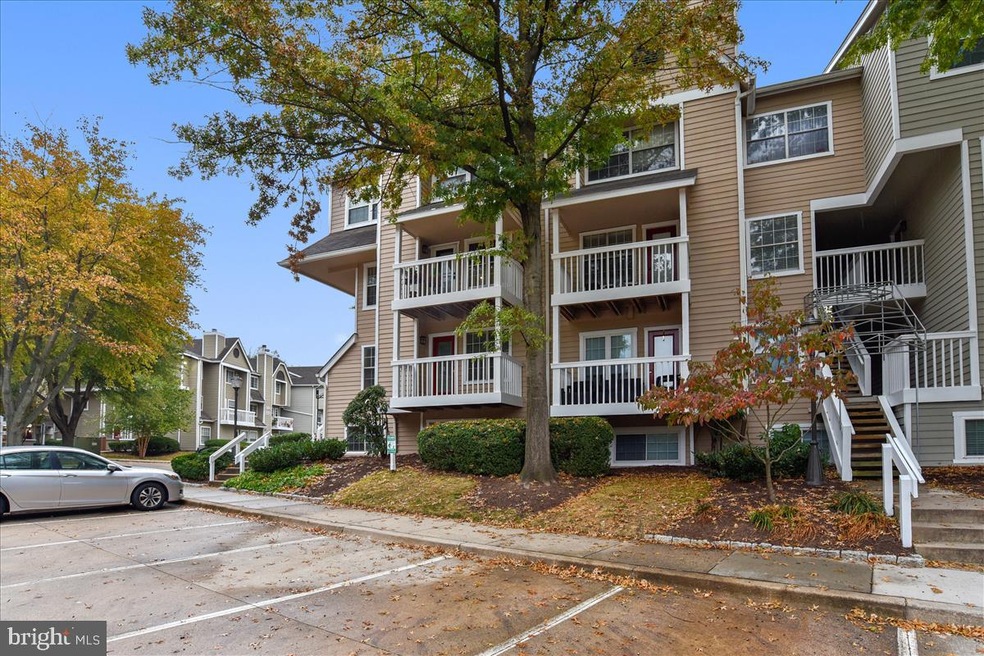 10811 Hampton Mill Terrace unit 200, Rockville, MD 20852 - photo 1