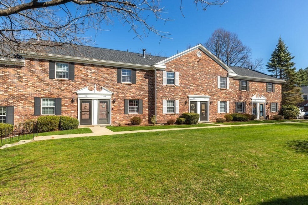 1109 Windsor Dr unit 1109, Framingham, MA 01701 - photo 1