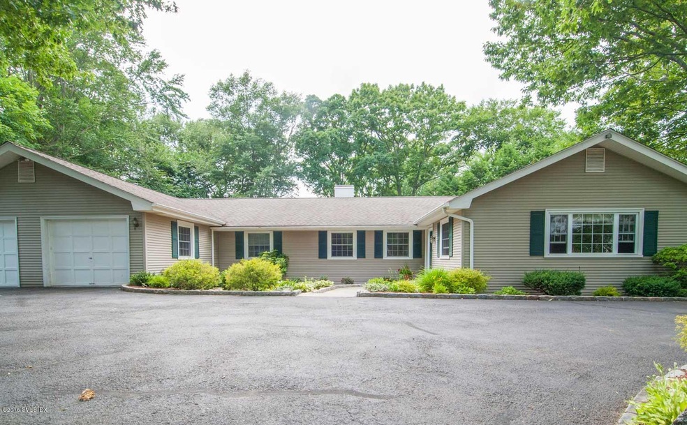 182 Weaver St, Greenwich, CT 06831 - photo 1