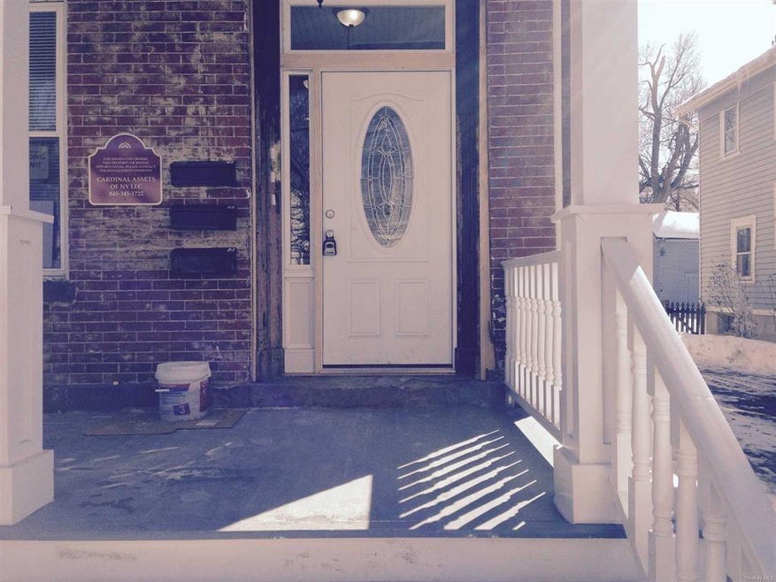 31 S Clinton St unit 3, Poughkeepsie, NY 12601 - photo 1