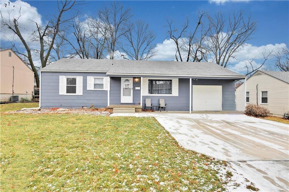 11613 W 69th St, Shawnee, KS 66203 - photo 1